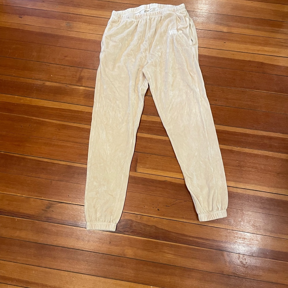 WSLY cream sweatpants size small